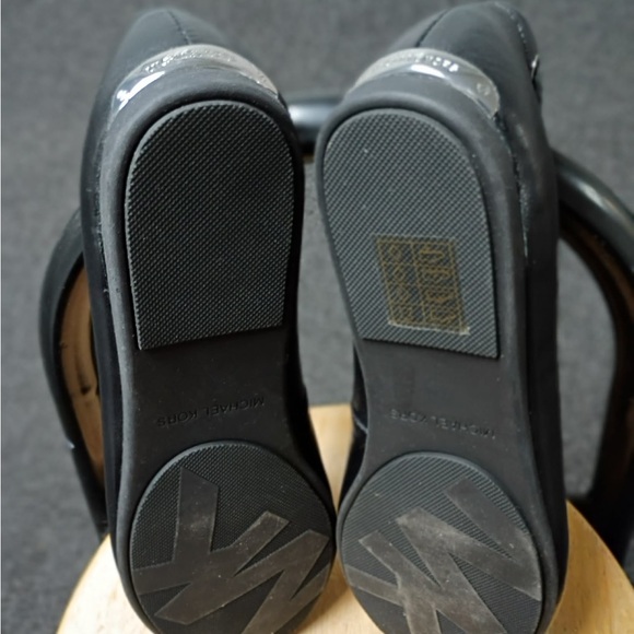 Michael Kors Black Moccasin Loafers with Bow - Unbranded - Picture 2 of 3